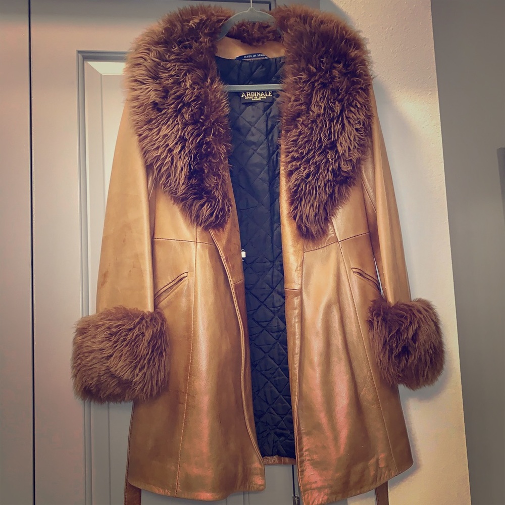 Vintage brown leather coat with fur trim